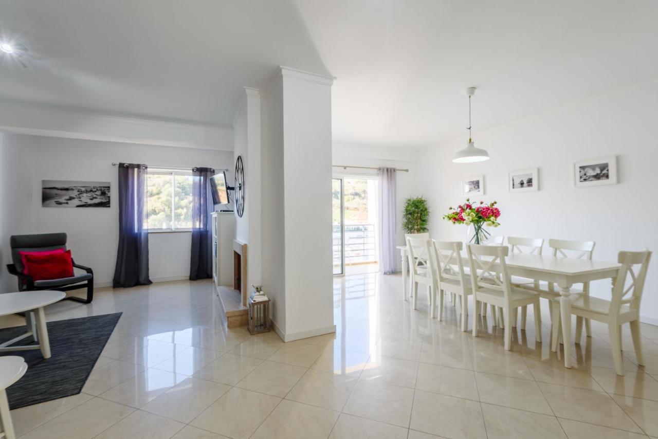 Amazing Apartment In Albufeira Buitenkant foto