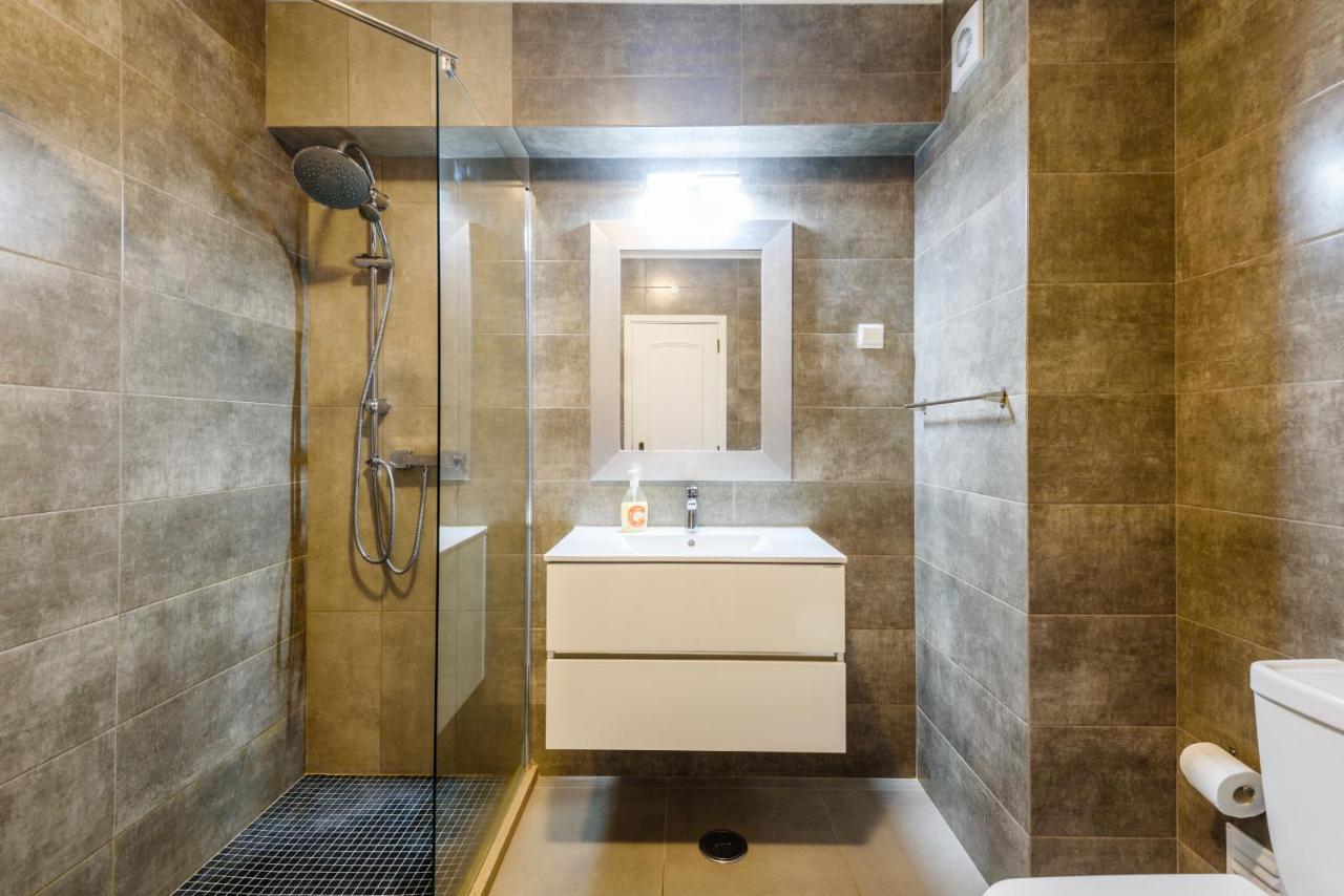 Amazing Apartment In Albufeira Buitenkant foto