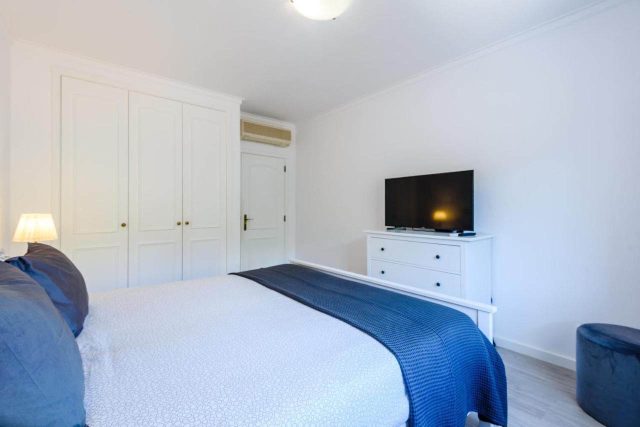 Amazing Apartment In Albufeira Buitenkant foto