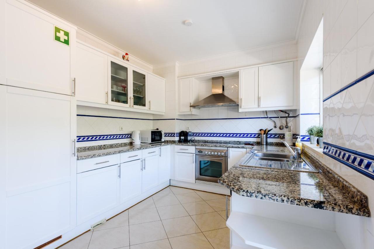 Amazing Apartment In Albufeira Buitenkant foto